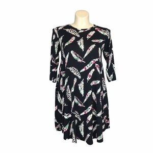 L&B Lucky Blessed Tunic SMALL Black White Pink Feather Print Knit Pocket Dress